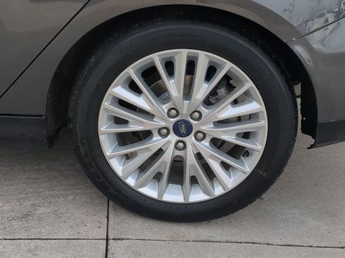 Used 2017 Ford Focus Titanium image 16