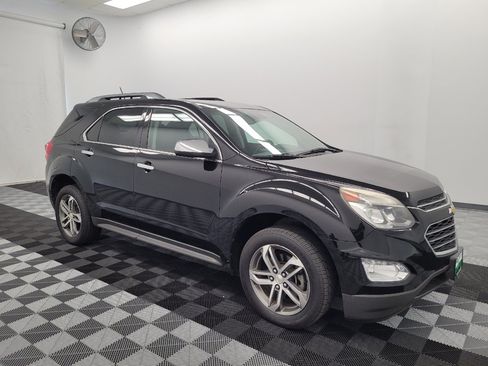 Used 2017 Chevrolet Equinox Premier w/ Enhanced Convenience Package FWD image 11