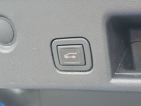 Used 2024 Chevrolet Equinox RS w/ RS Leather Package AWD/4WD image 33