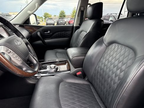 Used 2018 INFINITI QX80 4WD w/ Deluxe Technology Package image 5