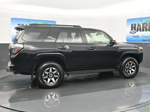 Used 2024 Toyota 4Runner TRD Off-Road Premium image 6