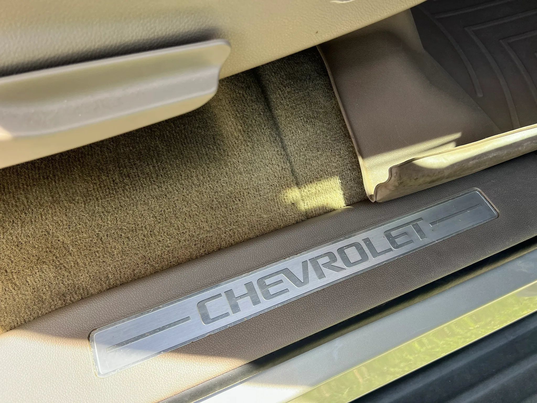 Used 2016 Chevrolet Suburban LT RWD image 32