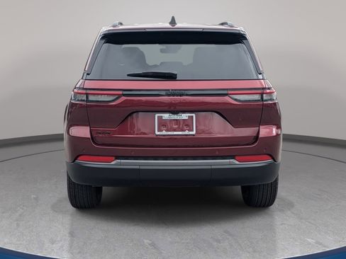 New 2026 Jeep Grand Cherokee Altitude AWD/4WD image 6