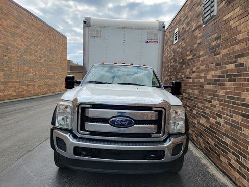 Used 2016 Ford F550 2WD Regular Cab Super Duty image 7