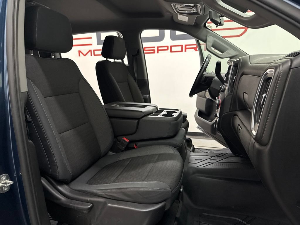 Used 2019 Chevrolet Silverado 1500 RST AWD/4WD image 29
