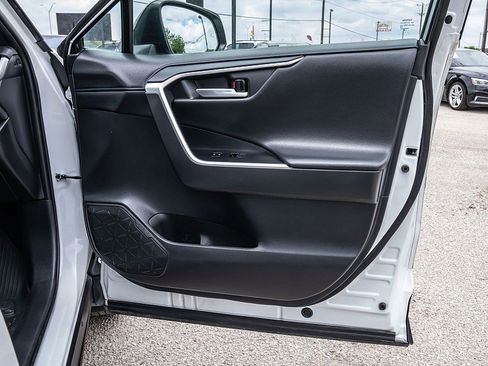 Used 2023 Toyota RAV4 XSE AWD/4WD image 13