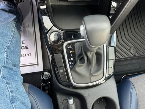 Used 2025 Kia Seltos S image 11