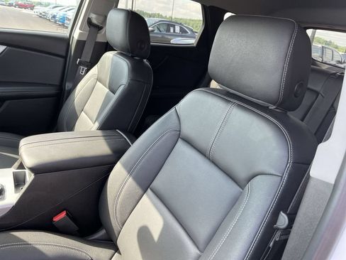 Used 2024 Chevrolet Blazer LT FWD image 11