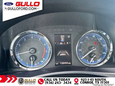 Used 2018 Toyota Corolla SE FWD image 10