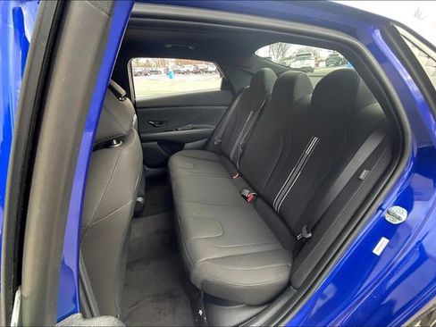 New 2025 Hyundai Elantra SEL image 10