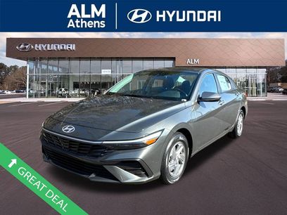 New 2026 Hyundai Elantra SE