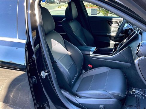 Used 2023 Mercedes-Benz C 300 Sedan image 7