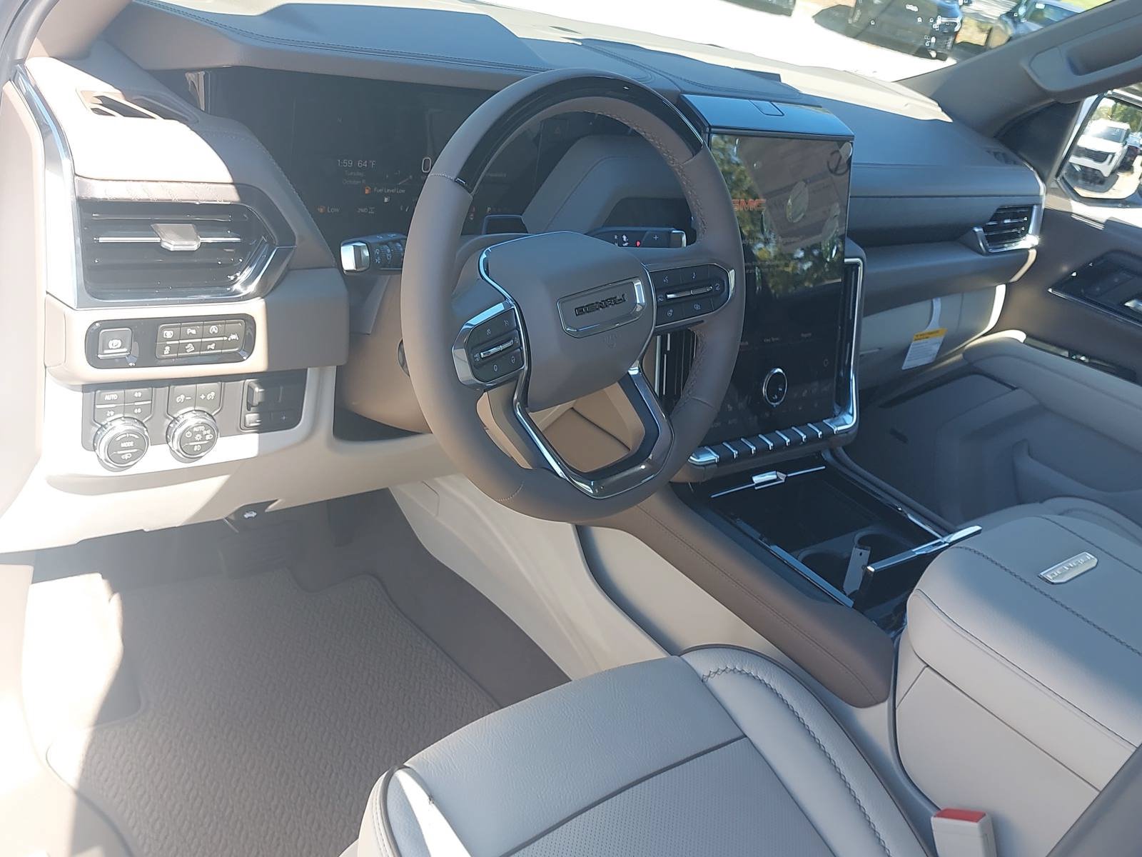 New 2027 GMC Yukon Denali w/ Denali Reserve Package AWD/4WD image 17
