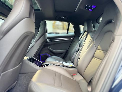 Used 2022 Porsche Panamera 4 Platinum Edition w/ Assistance Package image 20