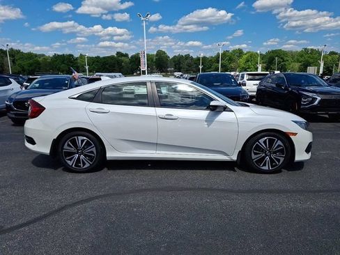 Used 2017 Honda Civic EX-L image 9