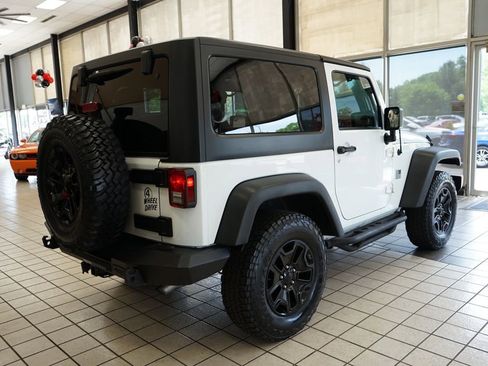 Used 2017 Jeep Wrangler Sport AWD/4WD image 15