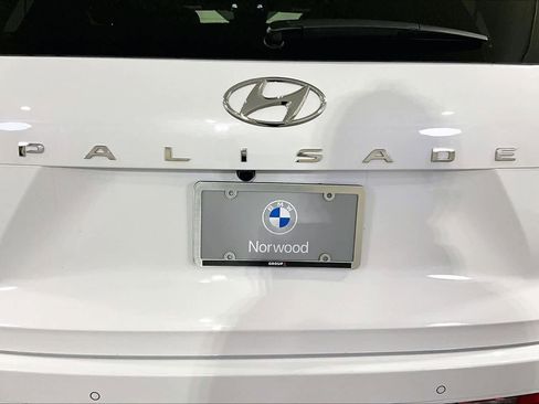 Used 2023 Hyundai Palisade Calligraphy image 9