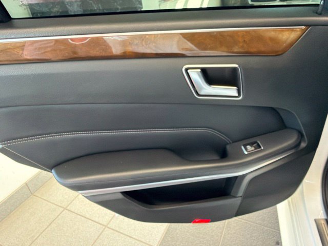 Used 2016 Mercedes-Benz E 350 Sedan image 14