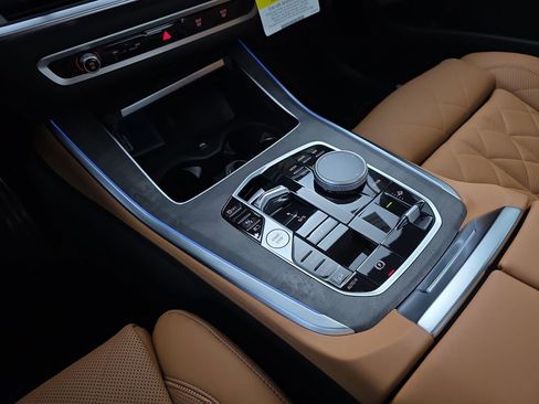 New 2026 BMW X5 xDrive50e w/ M Sport Package image 25
