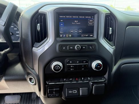 Used 2024 GMC Sierra 2500 Pro w/ Convenience Package AWD/4WD image 20