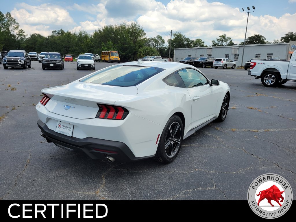 Used 2025 Ford Mustang Coupe RWD image 6