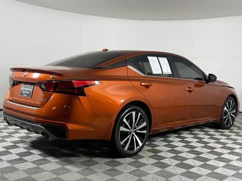 Used 2022 Nissan Altima 2.5 SR AWD/4WD image 8