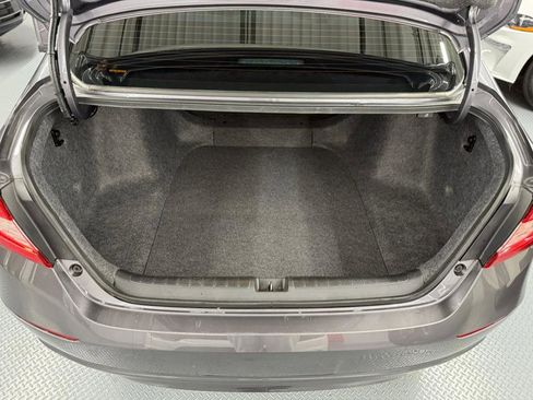 Used 2019 Honda Accord LX image 31