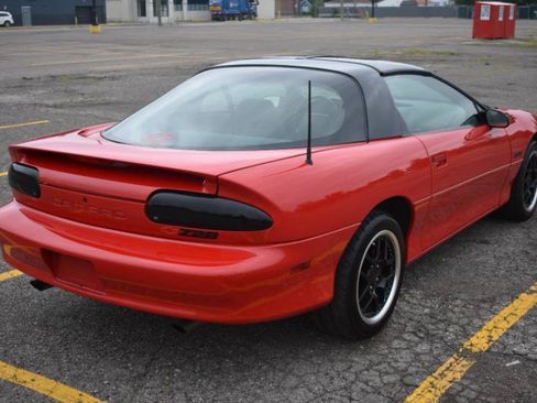 Used 1998 Chevrolet Camaro Z28 w/ Preferred Equipment Group 2 RWD image 12