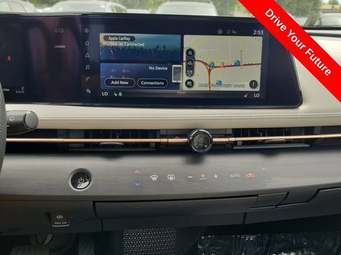 Used 2023 Nissan Ariya FWD image 14