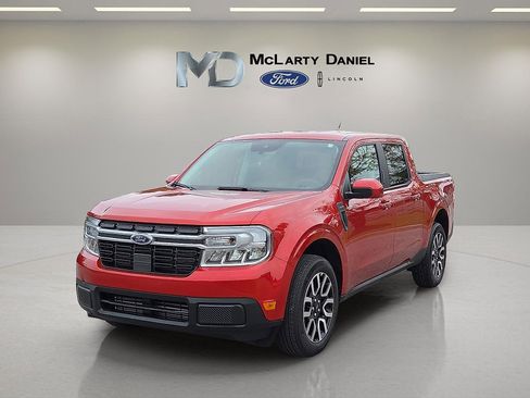 Certified 2022 Ford Maverick Lariat w/ Lariat Luxury Package image 2