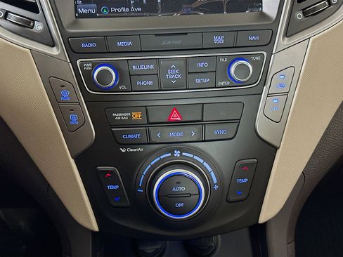 Used 2017 Hyundai Santa Fe Sport image 24