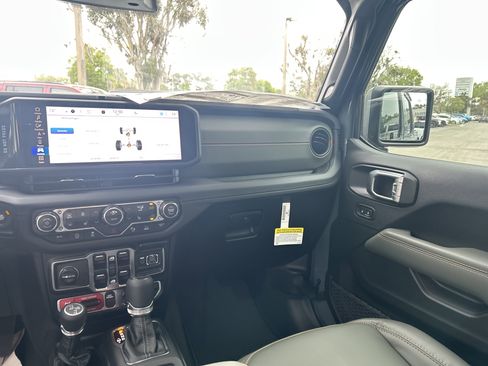 New 2026 Jeep Gladiator Mojave AWD/4WD image 41