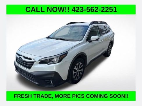 Used 2022 Subaru Outback Premium AWD/4WD image 1