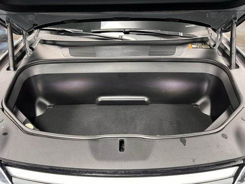 Used 2024 Rivian R1S Adventure image 30