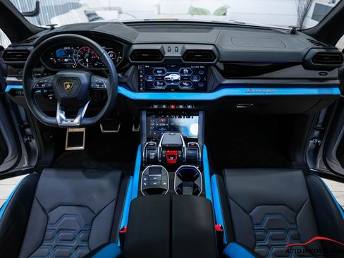 Used 2025 Lamborghini Urus SE image 70