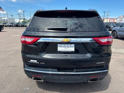 Used 2021 Chevrolet Traverse Premier w/ LPO, Floor Liner Package AWD/4WD image 6