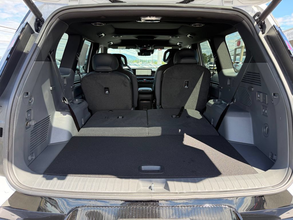 New 2026 Kia EV9 Land w/ Nightfall Edition Package AWD/4WD image 11