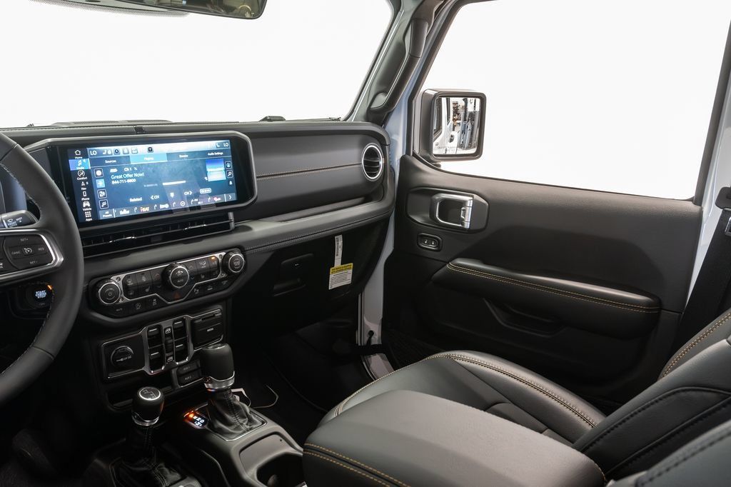 New 2027 Jeep Wrangler Unlimited Sahara AWD/4WD image 11