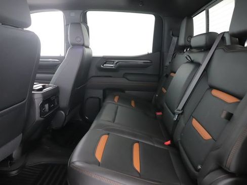 Used 2022 GMC Sierra 1500 AT4 w/ AT4 Premium Package AWD/4WD image 29