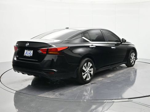 Used 2019 Nissan Altima 2.5 S FWD image 5