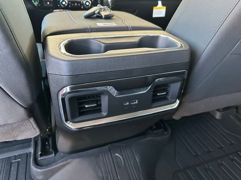 New 2026 GMC Sierra 1500 Elevation image 21