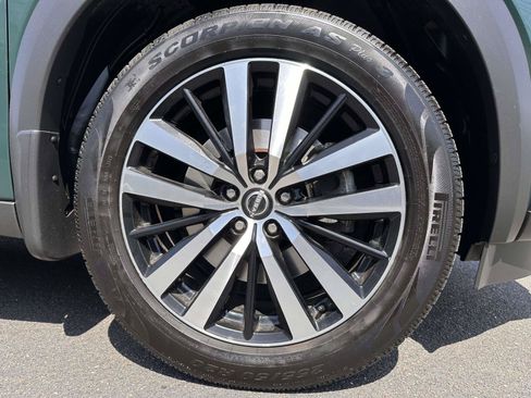 Used 2023 Nissan Pathfinder Platinum AWD/4WD image 7