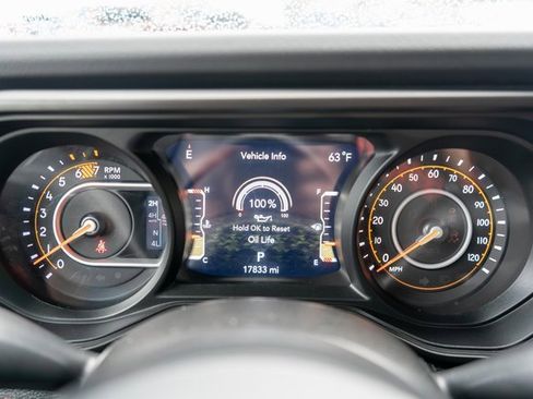 Used 2024 Jeep Wrangler Unlimited Rubicon image 23