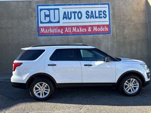 Used 2017 Ford Explorer 4WD image 4