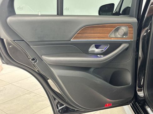 Certified 2025 Mercedes-Benz GLE 450 4MATIC image 4