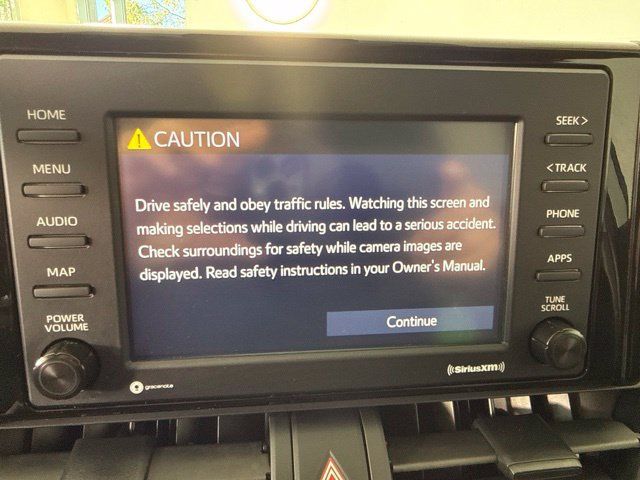 Used 2021 Toyota RAV4 XLE AWD/4WD image 23