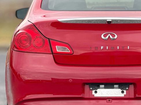 Used 2012 INFINITI G37 Journey w/ Premium Pkg image 13