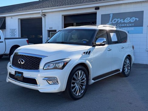 Used 2015 INFINITI QX80 2WD w/ Deluxe Technology Package image 2