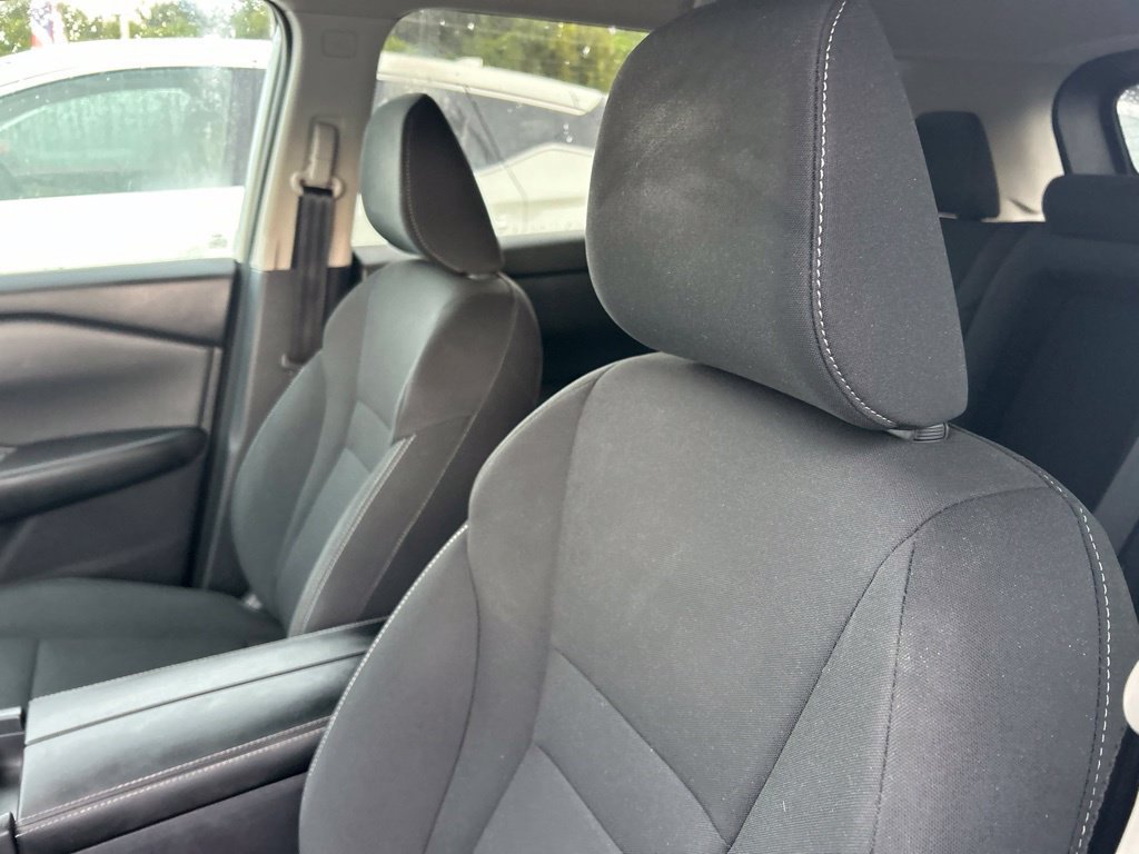 Certified 2025 Nissan Rogue S FWD image 21