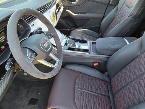 Used 2025 Audi RS Q8 performance image 14